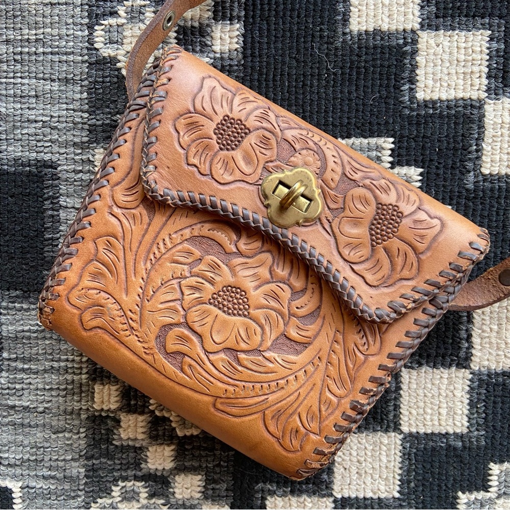 Vintage Handcrafted Floral Leather Bag/Crossbody - Picture 2 of 13